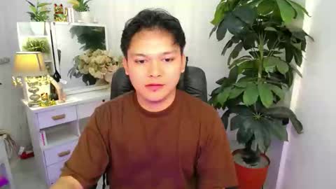 asian_handsomexx online show from 11.05.25