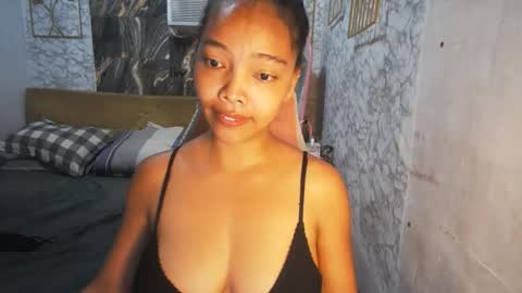 Snapshot of asian_janeth chatting on 04.25.26 im janeth single mom online show from 04.25.26