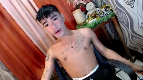 Snapshot of asian_kimxxx chatting on 01.12.25 don online show from 01.12.25