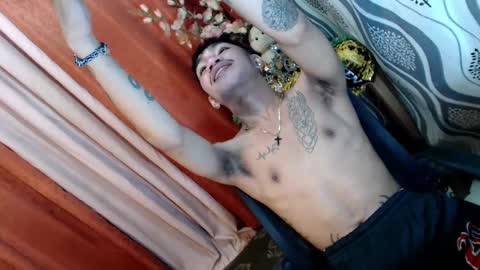 Snapshot of asian_kimxxx chatting on 01.17.25 don online show from 01.17.25