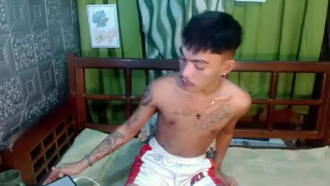 Snapshot of asian_kimxxx chatting on 01.28.25 don online show from 01.28.25