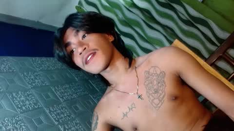 Snapshot of asian_kimxxx chatting on 03.06.25 don online show from 03.06.25