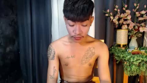 Snapshot of asian_kimxxx chatting on 09.14.25 don online show from 09.14.25