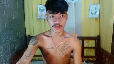 Snapshot of asian_kimxxx chatting on 10.12.25 don online show from 10.12.25