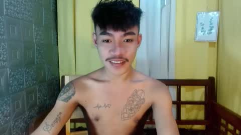 Snapshot of asian_kimxxx chatting on 10.29.25 don online show from 10.29.25