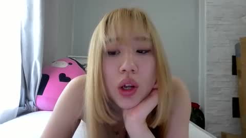 Snapshot of asian_kitty00 chatting on 05.13.26 Sakura online show from 05.13.26
