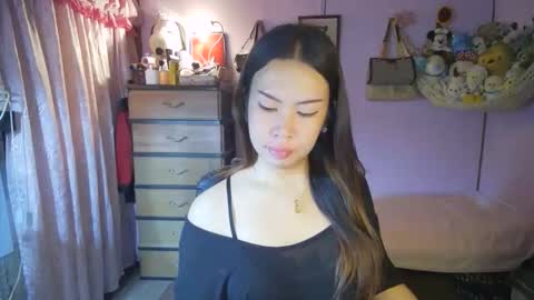 Snapshot of asian_llory chatting on 03.23.26 asian_llory online show from 03.23.26