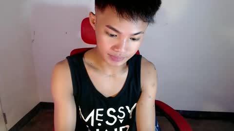 Snapshot of asian_lover05 chatting on 05.17.26 asian_lover05 online show from 05.17.26