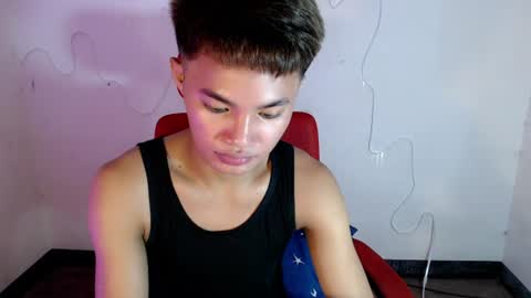Snapshot of asian_lover05 chatting on 06.20.26 asian_lover05 online show from 06.20.26