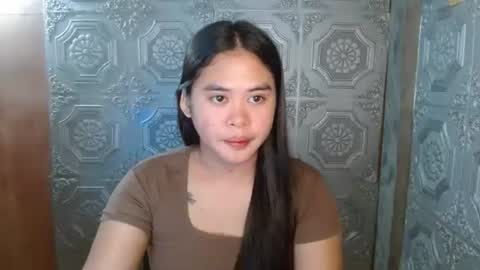 Snapshot of asian_nova chatting on 09.25.25 asian_nova online show from 09.25.25