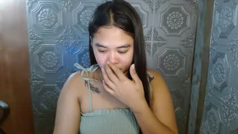 Snapshot of asian_nova chatting on 10.10.25 asian_nova online show from 10.10.25