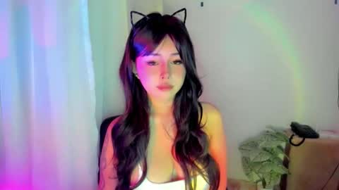 Snapshot of asianbabenicky chatting on 03.12.26 Hien online show from 03.12.26