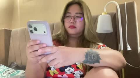 Snapshot of asianbunny10 chatting on 06.30.26 Curvy online show from 06.30.26