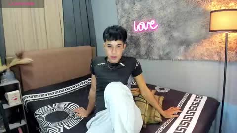 asiancum_peter online show from 10.09.25