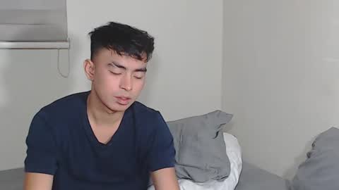 Snapshot of asiancummer_bry69 chatting on 01.14.25 Bry online show from 01.14.25