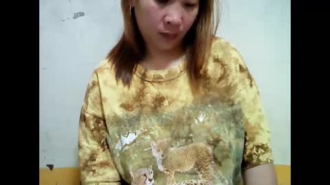 Snapshot of asiancutie143 chatting on 04.28.26 asiancutie143 online show from 04.28.26