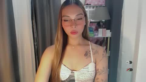 Snapshot of asianhottiesttamira chatting on 05.18.26 HI IM TAMIRA LOOKING FOR SERIOUS RELATIONSHIP online show from 05.18.26