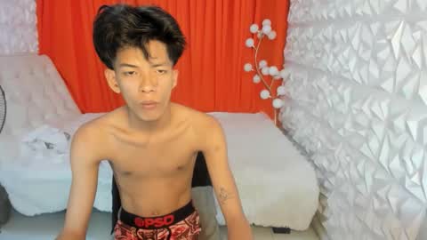 Snapshot of asiankingfucker chatting on 05.21.26 asiankingfucker online show from 05.21.26