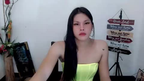 lucy gwapa online show from 10.18.25