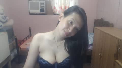 Snapshot of asiantinypeach chatting on 03.24.26 Diana online show from 03.24.26