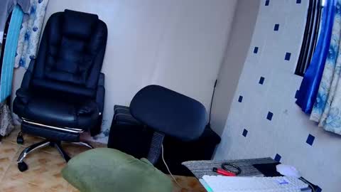 Snapshot of asiantsugar4u chatting on 12.08.24 Trish online show from 12.08.24