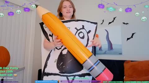 Snapshot of asiri_ocean chatting on 10.25.25 Asiri pronounced Ah-siri Please no nicknames 3 online show from 10.25.25