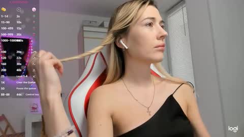 Snapshot of askcaroline chatting on 02.27.26 Caroline online show from 02.27.26