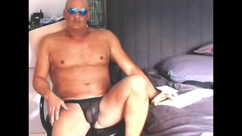 askil8802 online show from 04.16.26