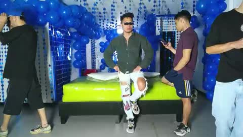 Snapshot of asmodeus7100 chatting on 12.09.24 THOMAS AND DAMIAND online show from 12.09.24