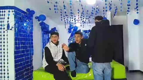 Snapshot of asmodeus7100 chatting on 12.30.24 THOMAS AND DAMIAND online show from 12.30.24