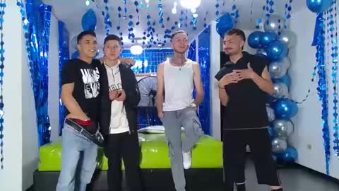 Snapshot of asmodeus7100 chatting on 01.12.25 THOMAS AND DAMIAND online show from 01.12.25