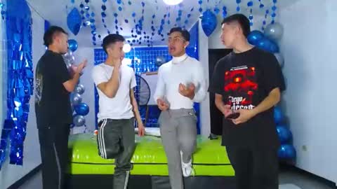 Snapshot of asmodeus7100 chatting on 02.08.25 THOMAS AND DAMIAND online show from 02.08.25