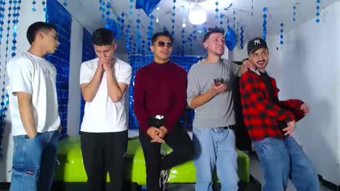 Snapshot of asmodeus7100 chatting on 02.20.25 THOMAS AND DAMIAND online show from 02.20.25