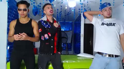 Snapshot of asmodeus7100 chatting on 02.23.25 THOMAS AND DAMIAND online show from 02.23.25