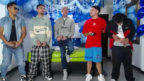 Snapshot of asmodeus7100 chatting on 03.12.25 THOMAS AND DAMIAND online show from 03.12.25