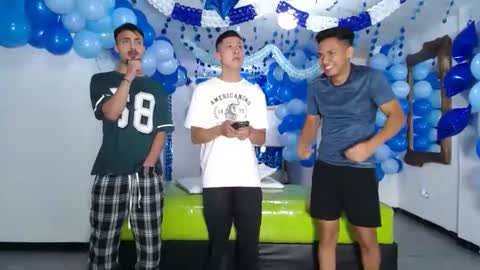 Snapshot of asmodeus7100 chatting on 03.12.25 THOMAS AND DAMIAND online show from 03.12.25