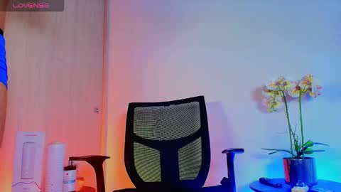 Snapshot of asmodeus_bael_ chatting on 02.01.26 asmodeus bael online show from 02.01.26