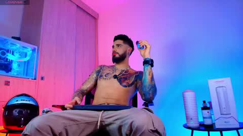 Snapshot of asmodeus_bael_ chatting on 04.20.26 asmodeus bael online show from 04.20.26