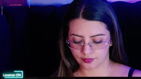 Snapshot of aspenruss chatting on 09.11.25 online show from 09.11.25