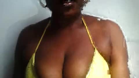 Snapshot of ass_elbonypussy chatting on 05.14.26 ass_elbonypussy online show from 05.14.26