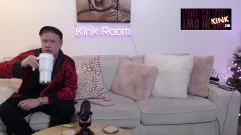 Snapshot of assleighabbott chatting on 12.17.24 ASSleigh Abbott online show from 12.17.24