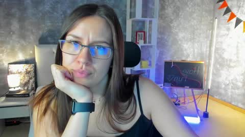 Snapshot of asti_bubbles chatting on 04.30.26 Asti online show from 04.30.26