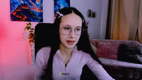 Snapshot of astra_boom chatting on 07.23.26 astra_boom online show from 07.23.26