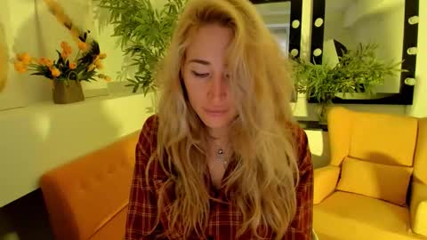 astramonroe online show from 10.01.25