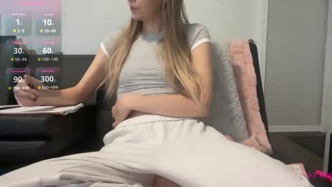 Astrid Sky online show from 11.02.25