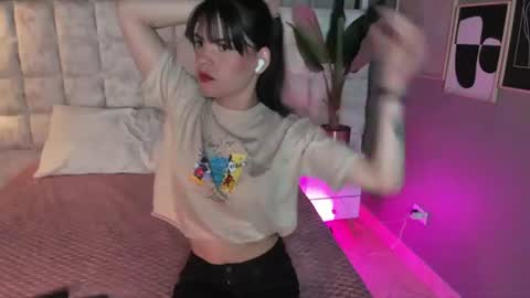 Snapshot of astrid_velle chatting on 07.02.26 astrid_velle online show from 07.02.26