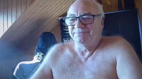 asusandy online show from 10.13.25