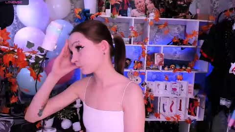 Snapshot of asya_sweet_ chatting on 10.01.25 Anastasia online show from 10.01.25