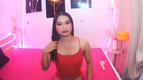 Snapshot of atashakendall chatting on 12.22.25 atashakendall online show from 12.22.25