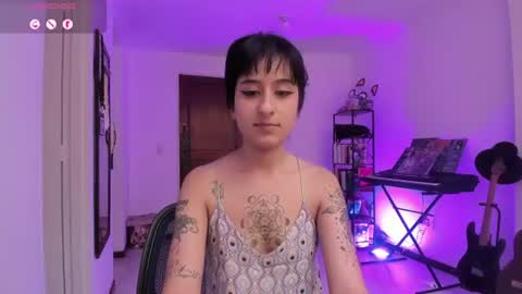 Snapshot of atenea_dragon__ chatting on 07.25.26 Atenea online show from 07.25.26